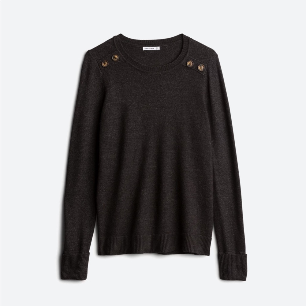 Crew neck button pullover